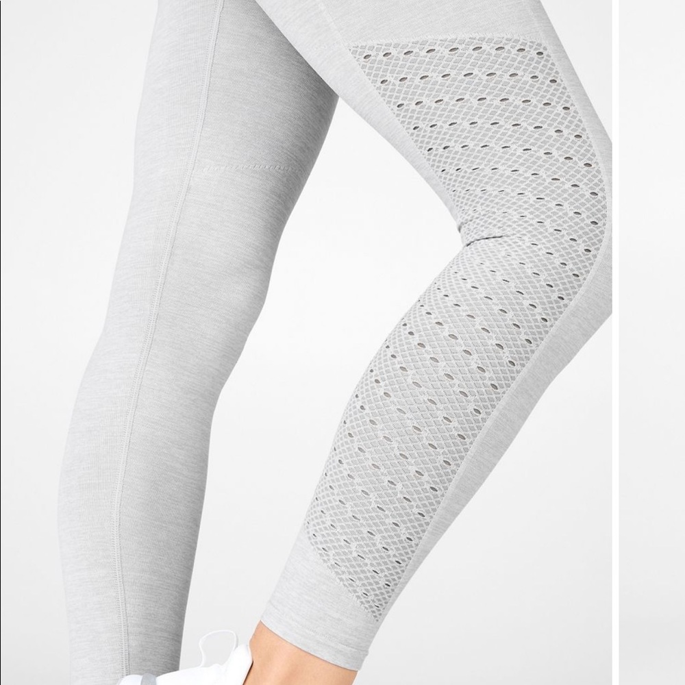 Fabletics Sync High Waisted Seamless Leggings 7/8 - image 3